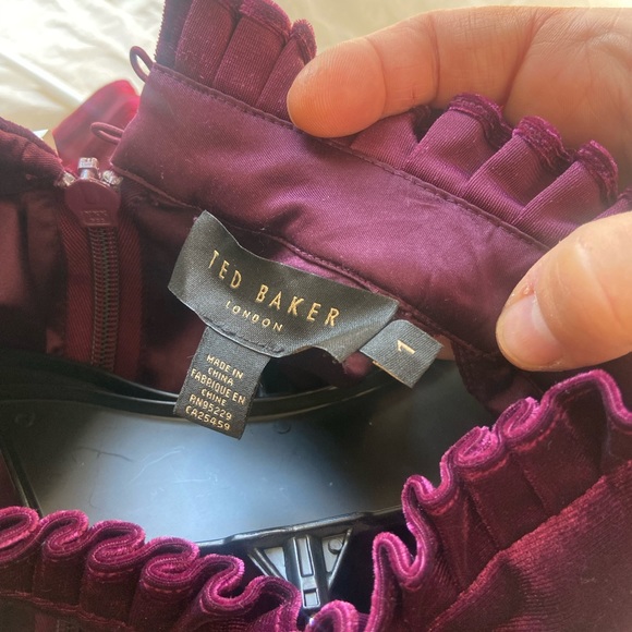 Ted Baker, size one, Burgundy - Picture 5 of 5